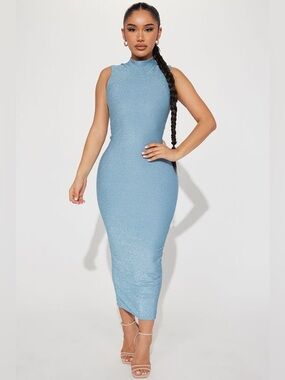 down the aisle satin maxi dress fashion nova Vestido Maxi Satin Heart - Blanco